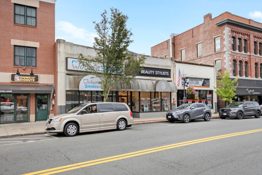 Primary Photo Of 405 Main St, Woburn Storefront For Lease