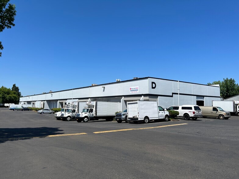 Primary Photo Of 8921-8995 SE Jannsen Rd, Clackamas Distribution For Lease
