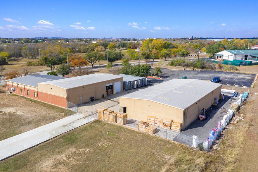 More Photos Of 1300 Universal City Blvd, Universal City Warehouse For Sale