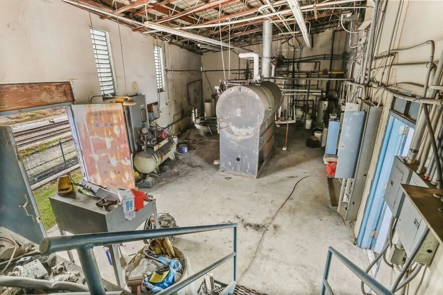 More Photos Of 5900 S Front St, New Orleans Refrigeration Cold Storage For Sale
