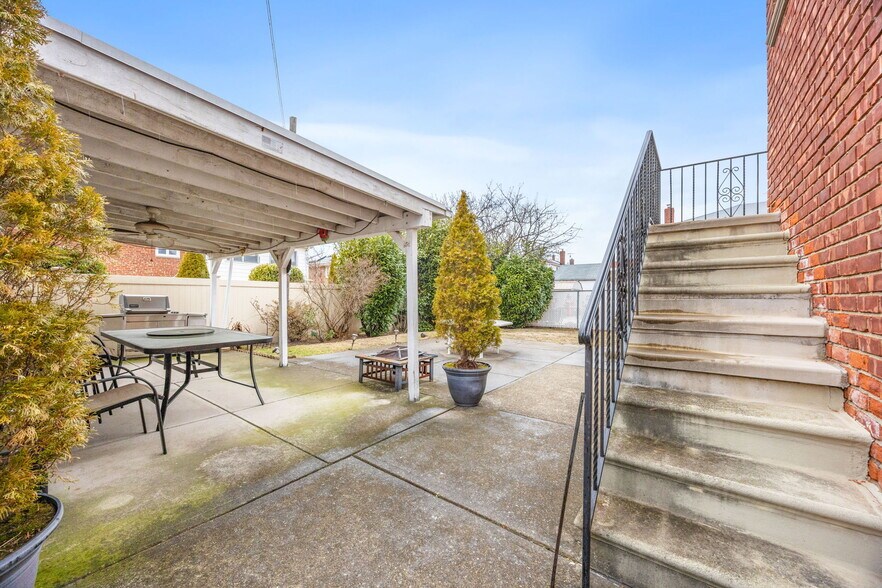 More Photos Of 15744 97th St, Howard Beach Multifamily For Sale