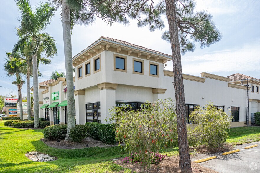 More Photos Of 877 N 91st Ave, Naples General Retail For Lease