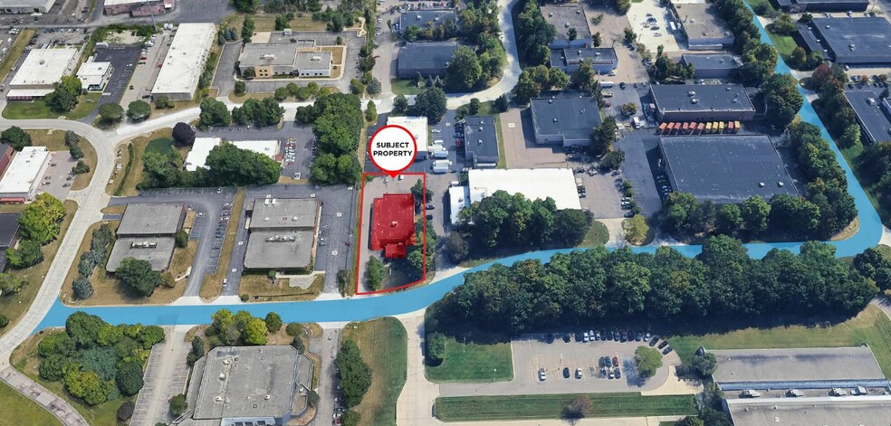 More Photos Of 23370 Commerce Dr, Farmington Hills Light Manufacturing For Lease