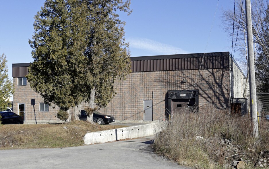 More Photos Of 5649 Power Rd, Ottawa Warehouse For Lease