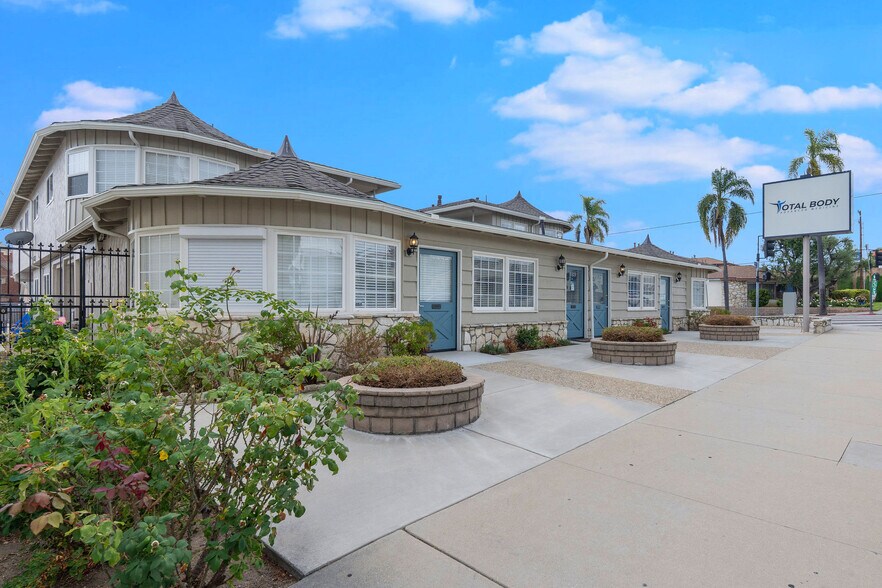 Primary Photo Of 918 S Cabrillo Ave, San Pedro Apartments For Sale