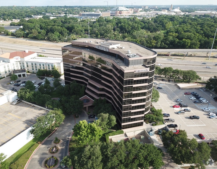More Photos Of 1320 S University Dr, Fort Worth Office For Lease