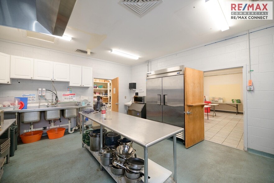 More Photos Of 1033 Big Bethel Rd, Hampton Religious Facility For Sale