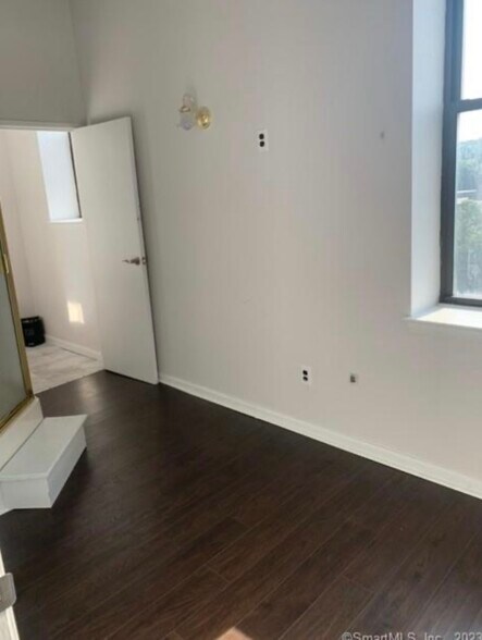 More Photos Of 112 Main St, Putnam Storefront Retail Office For Lease