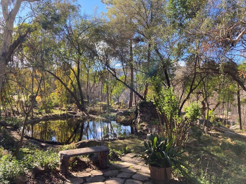 More Photos Of 42975 Sierra Dr, Three Rivers Hotel For Sale