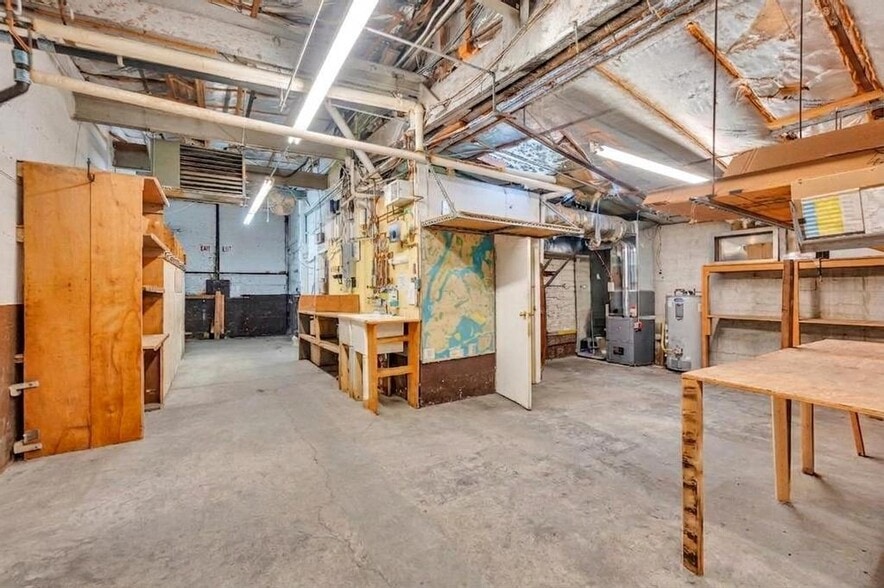 More Photos Of 1424 118th St, College Point Warehouse For Sale