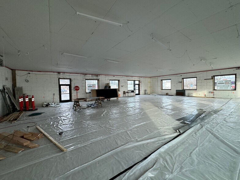 More Photos Of 906 Old Steese Hwy, Fairbanks General Retail For Lease