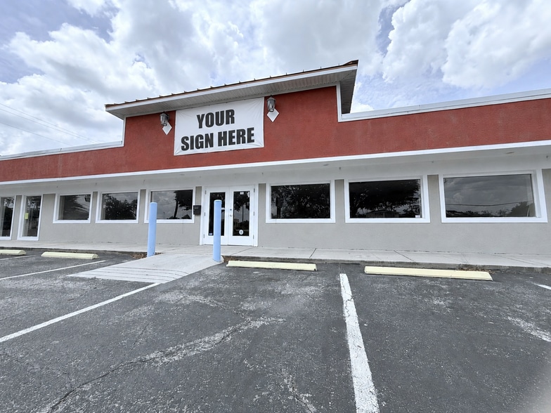 More Photos Of 38449-38453 County Road 54, Zephyrhills Freestanding For Lease