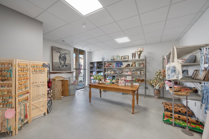 More Photos Of 21 S Main St, Coalville General Retail For Sale
