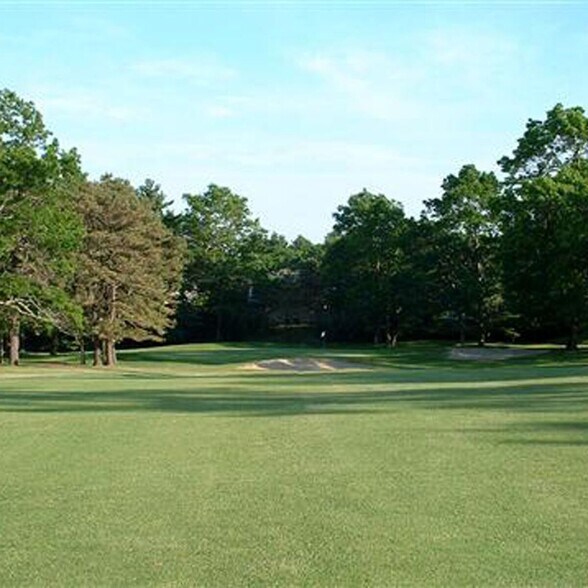 Primary Photo Of 655 Old Baptist Rd, North Kingstown Golf Course Driving Range For Sale