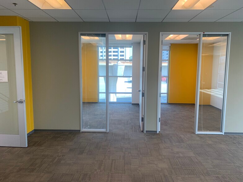 More Photos Of 861-881 Parkview Dr N, El Segundo Office For Sale