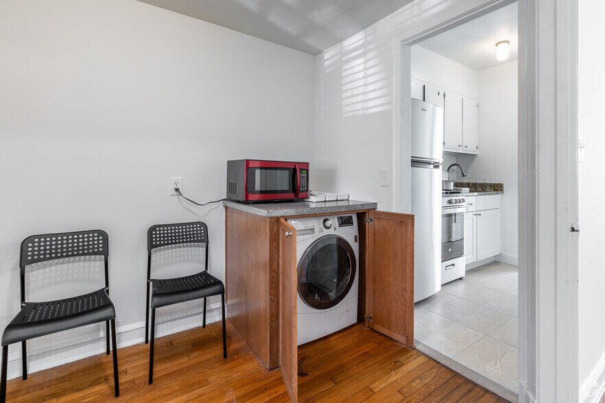 More Photos Of 4000 47th St NW, Washington Apartments For Sale