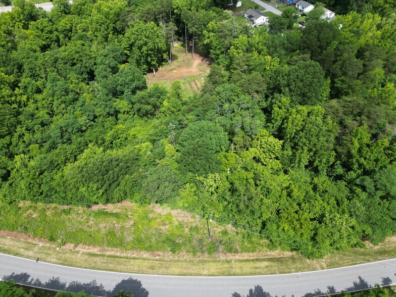 More Photos Of 600 New Street, High Point Land For Sale