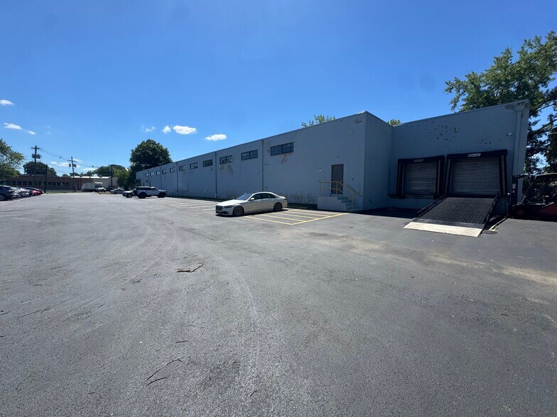 Primary Photo Of 3 Alsan Way, Little Ferry Warehouse For Lease