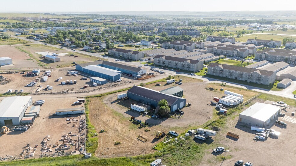 More Photos Of 4319 16th Ave W, Williston Industrial For Lease
