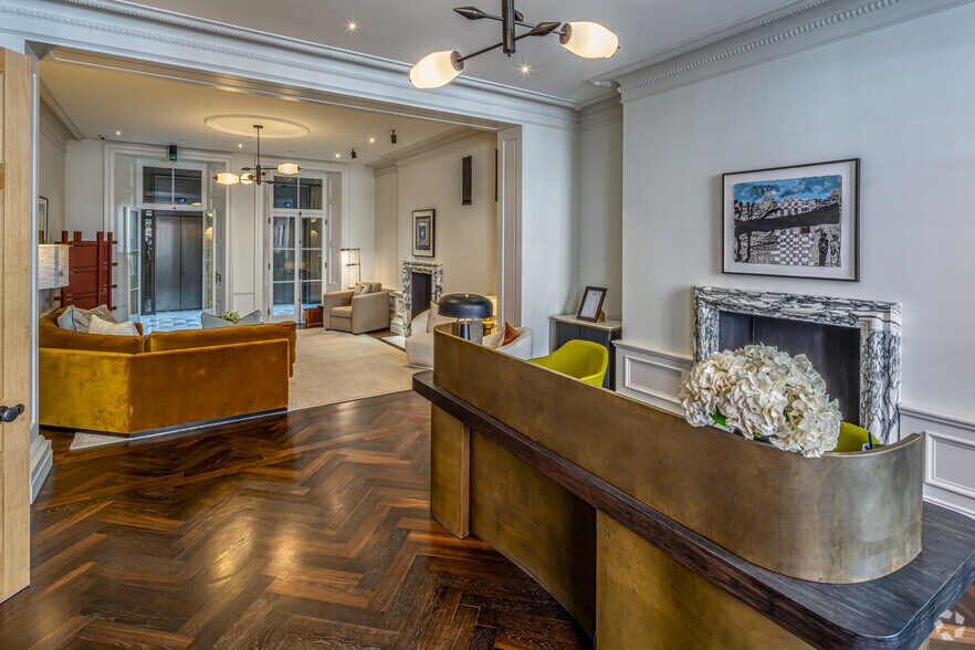 More Photos Of 75 Grosvenor St, London Coworking Space