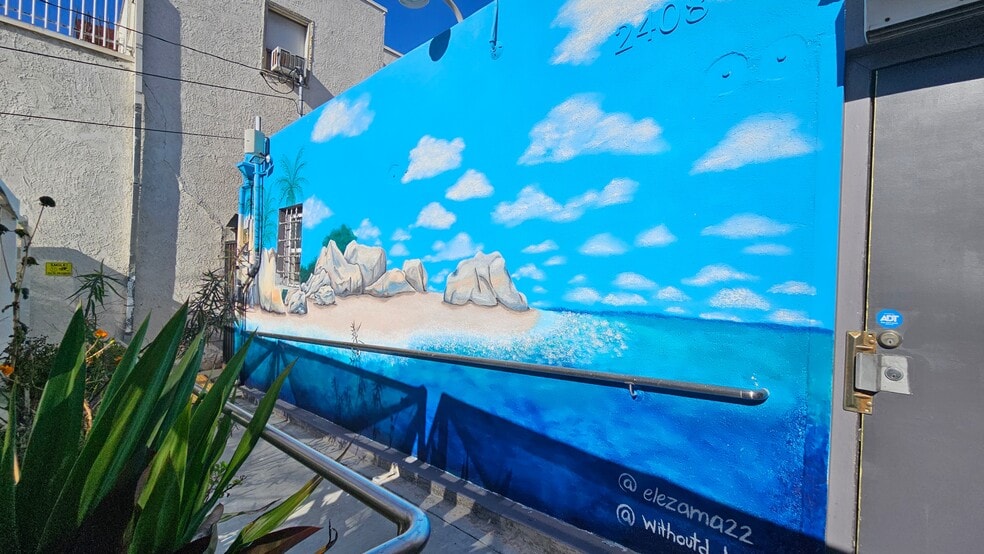 More Photos Of 2406-2408 Wilshire Blvd, Santa Monica Restaurant For Lease