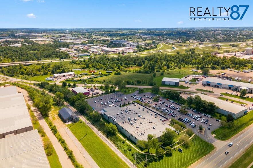 More Photos Of 4301 6th St SW, Cedar Rapids General Retail For Sale