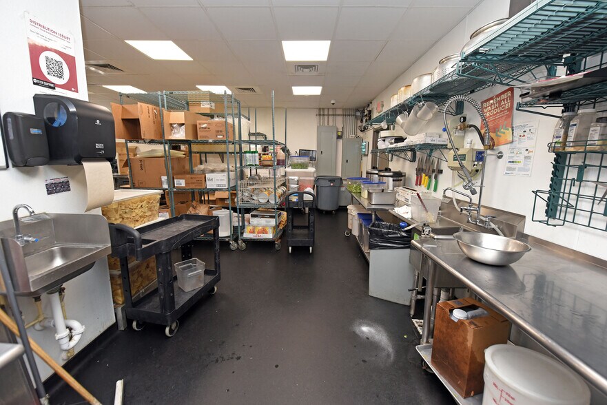 More Photos Of 212 Highland Pky, Ellijay Fast Food For Lease