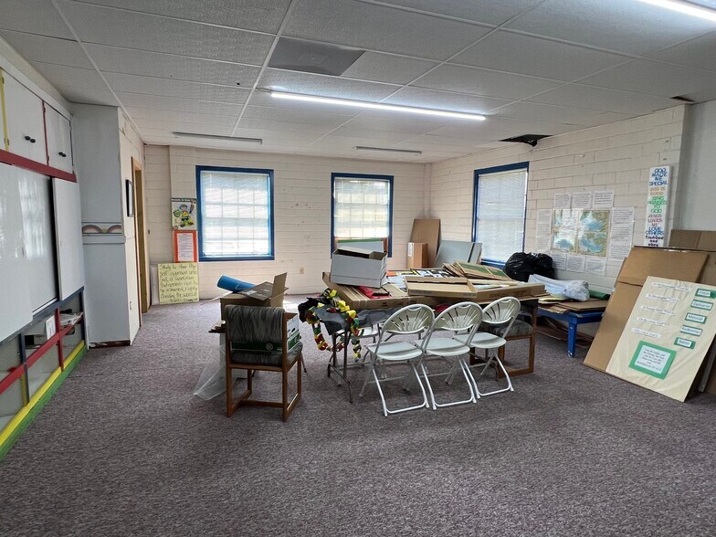 More Photos Of 1715 Market St, Baytown Religious Facility For Sale