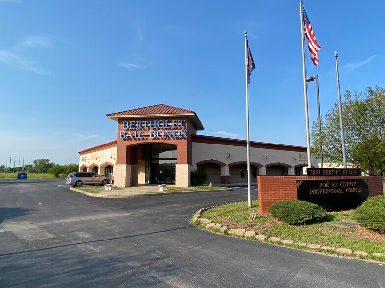 More Photos Of 2801 Bertholet Blvd, Valparaiso Office For Sale