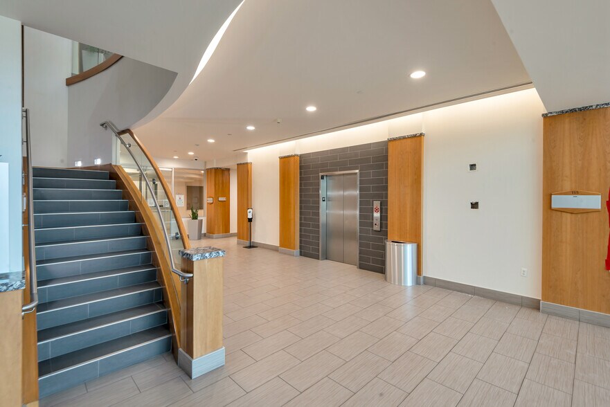 More Photos Of 9201 E Mountain View Rd, Scottsdale Medical For Lease