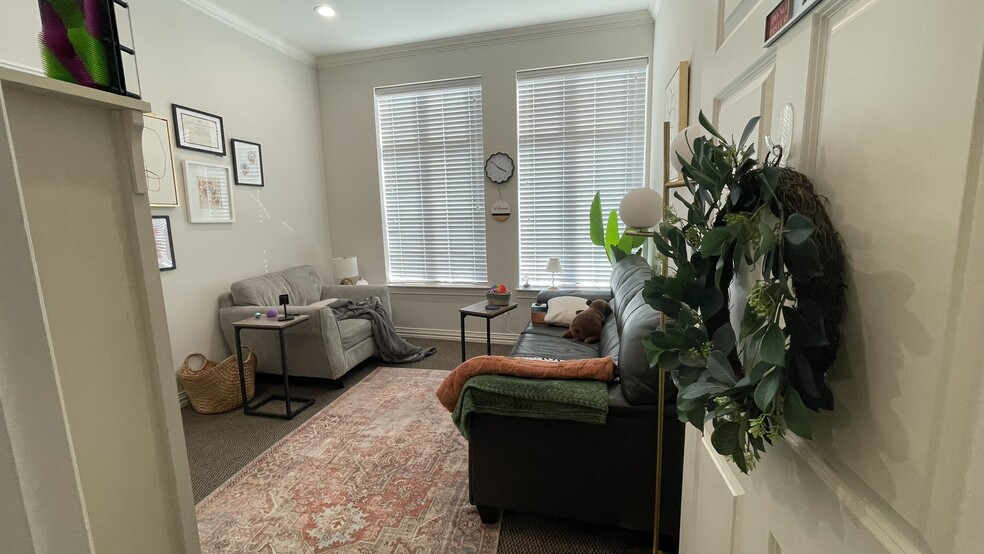 More Photos Of 8668 John Hickman Pky, Frisco Medical For Sale