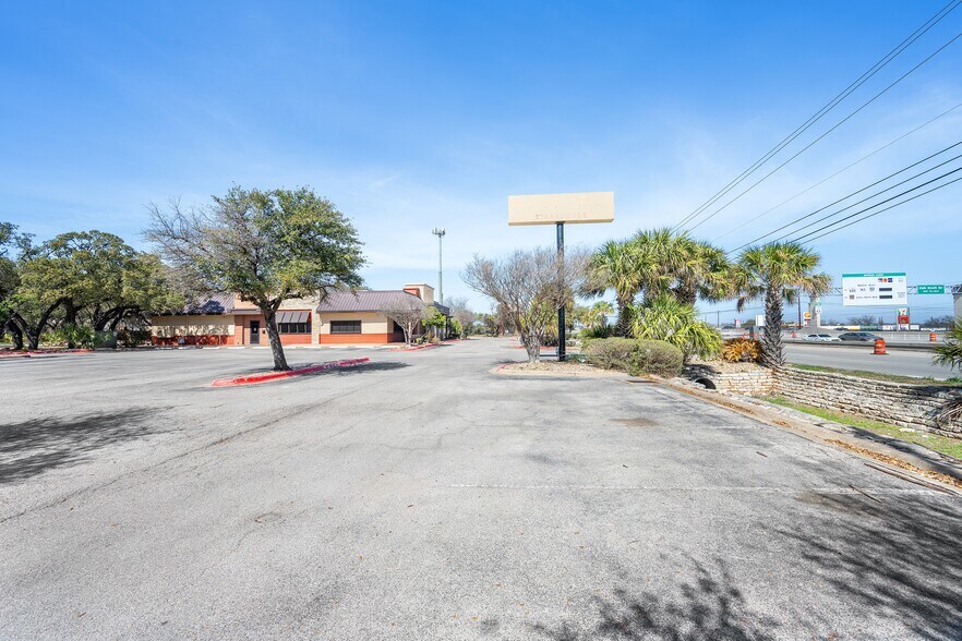 More Photos Of 11600 Research Blvd, Austin Restaurant For Sale