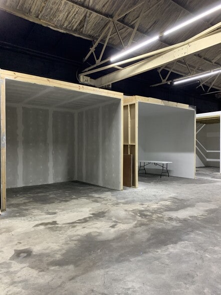 More Photos Of 1275 Pryor Rd SW, Atlanta Warehouse For Sale