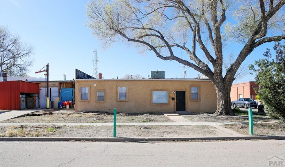 More Photos Of 600 E 11th St, Pueblo Auto Repair For Sale