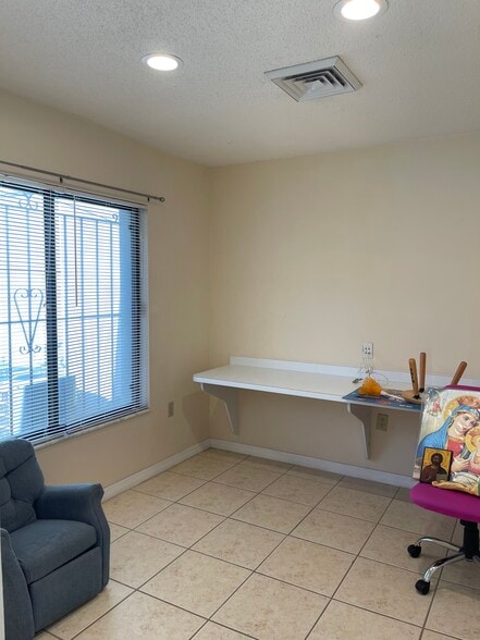 More Photos Of 561 S Duncan Ave, Clearwater Medical For Sale