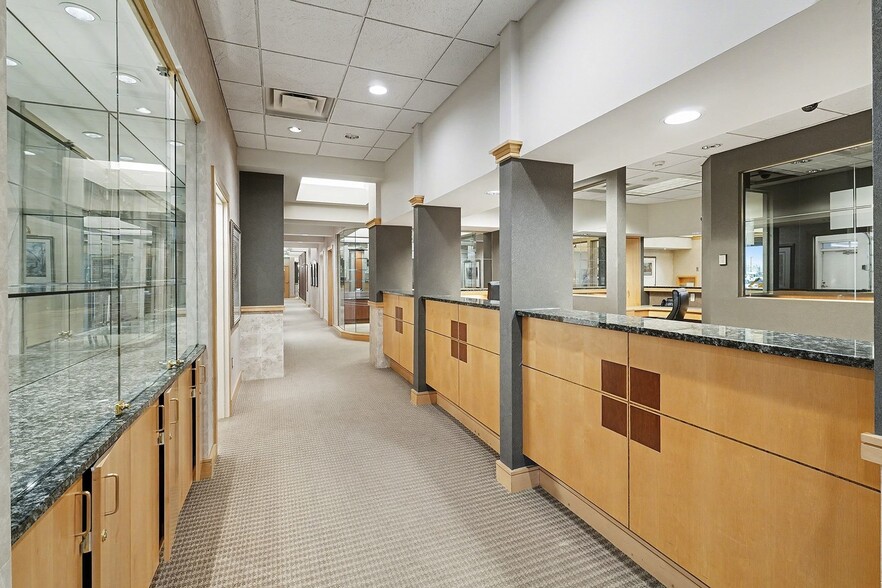 More Photos Of 15555 Silver Pky, Fenton Medical For Sale