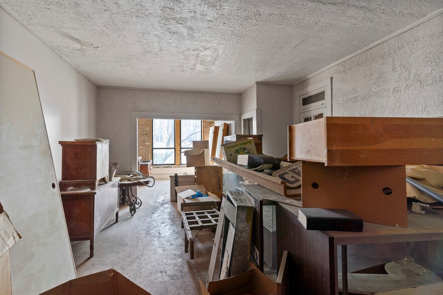 More Photos Of 2208-2212 S Washington blvd, Ogden Storefront Retail Office For Sale