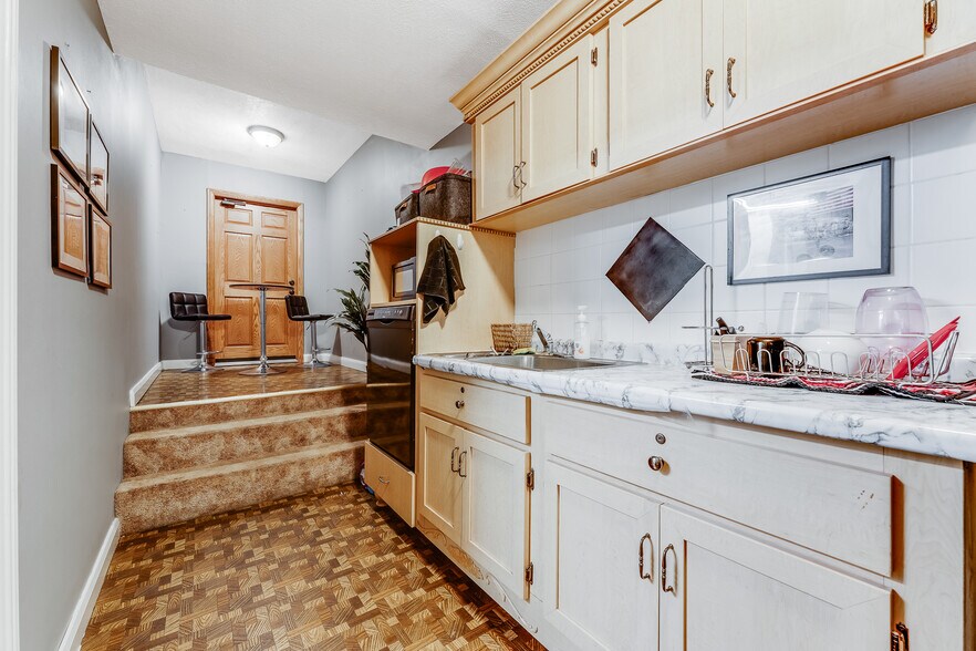 More Photos Of 1065 Greenbag Rd, Morgantown Industrial For Lease