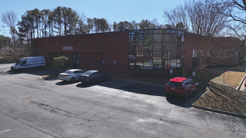 More Photos Of 5255 Snapfinger Park Dr, Lithonia Light Distribution For Lease
