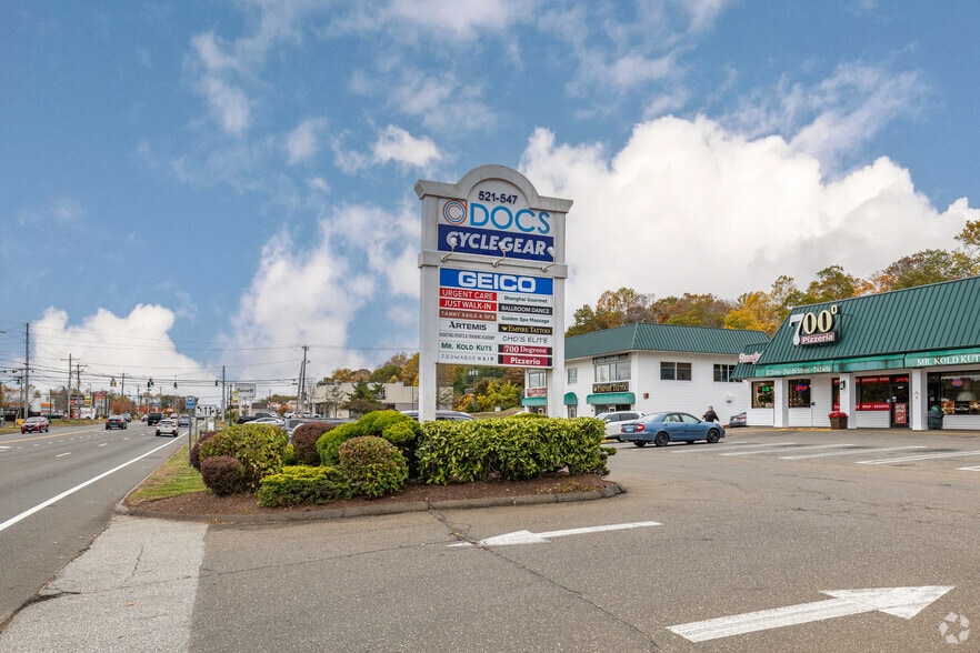 More Photos Of 521-547 Boston Post Rd, Orange Storefront For Lease