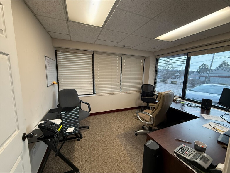 More Photos Of 4604 Mill Branch Ln, Knoxville Storefront Retail Office For Sale