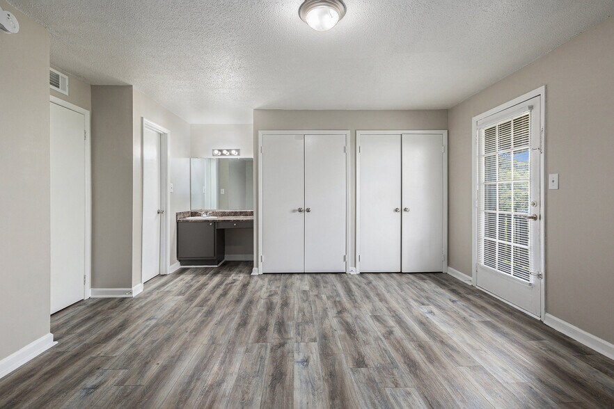 More Photos Of 2418 Green Springs Hwy, Birmingham Multifamily For Sale