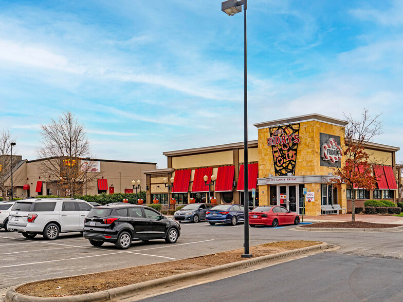 Primary Photo Of 8041 Concord Mills Blvd, Concord Restaurant For Lease