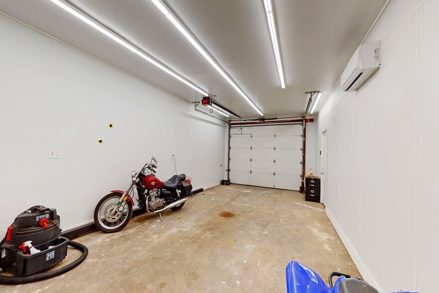 More Photos Of 3706-3710 Lebanon Church Rd, West Mifflin Auto Dealership For Lease