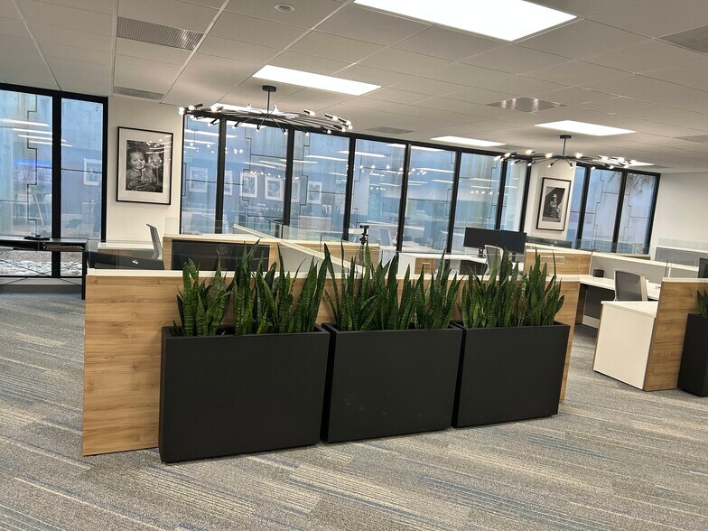 More Photos Of 290 Interstate N Cir SE, Atlanta Office For Lease