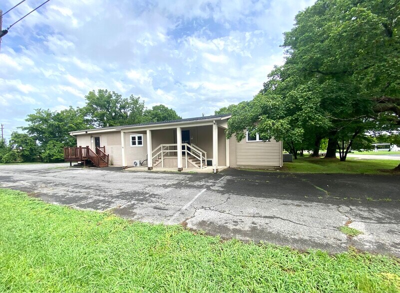 More Photos Of 78 Ash St, Calvert City Office For Sale
