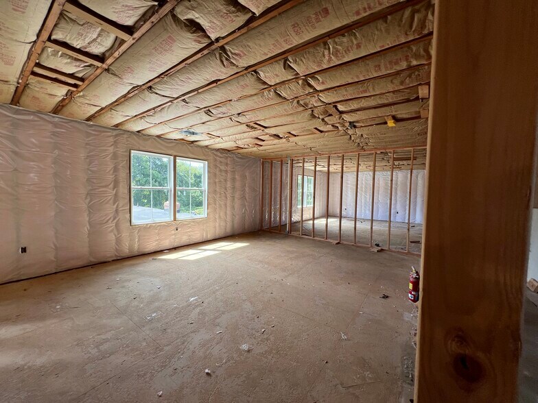 More Photos Of 821 Boston Post Rd, Old Saybrook Storefront Retail Office For Lease