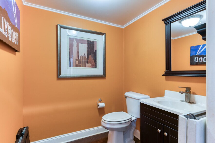 More Photos Of 330 Clematis St, West Palm Beach Storefront Retail Office For Sale