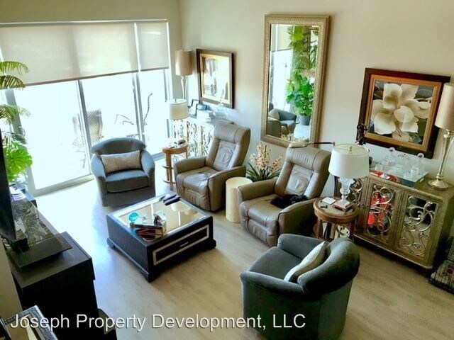 More Photos Of 4175 N Oakland Ave, Shorewood Multifamily For Sale