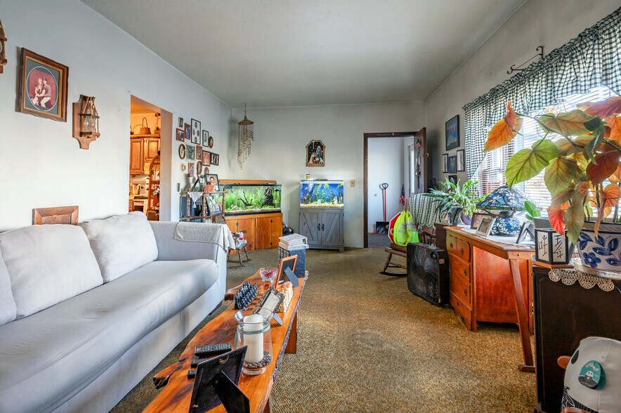 More Photos Of 395 Lake Ave, Manchester Apartments For Sale